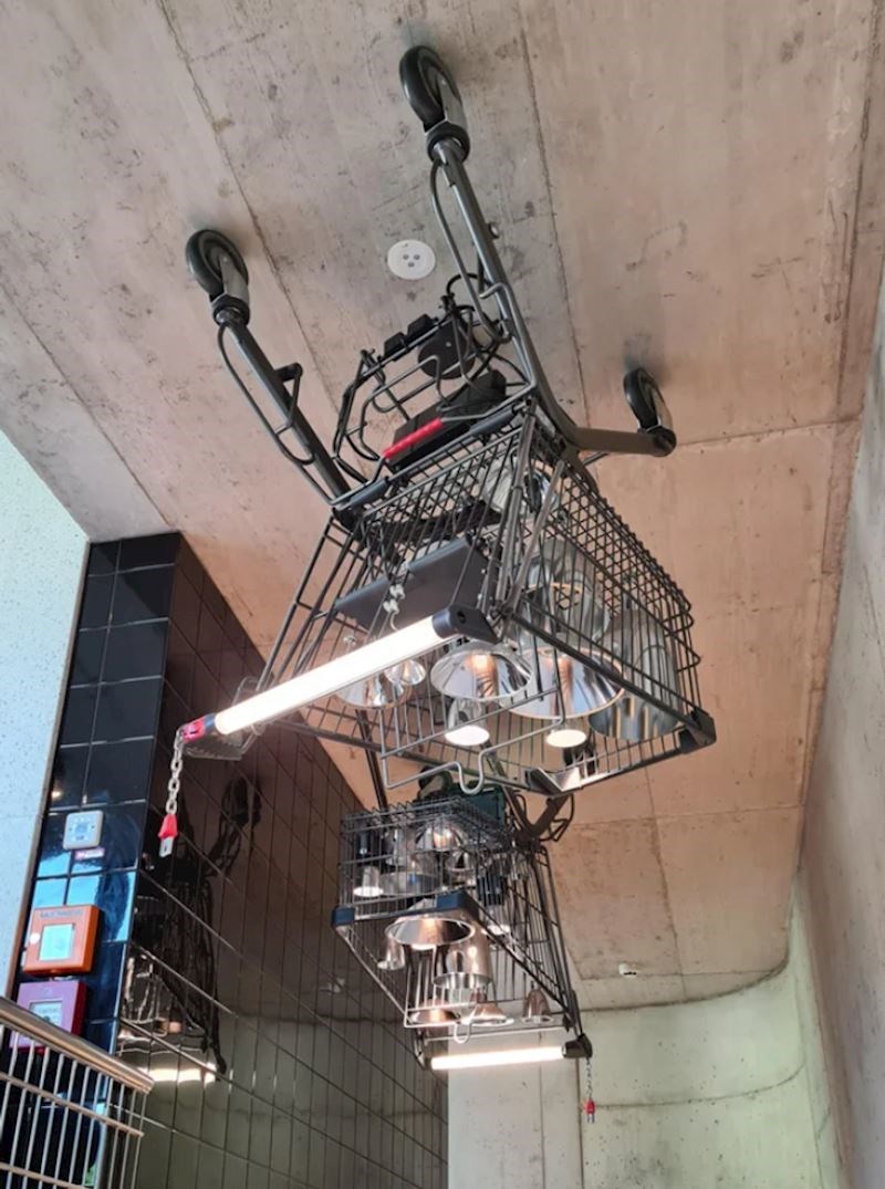 Lusteri u jednom trgovačkom centru