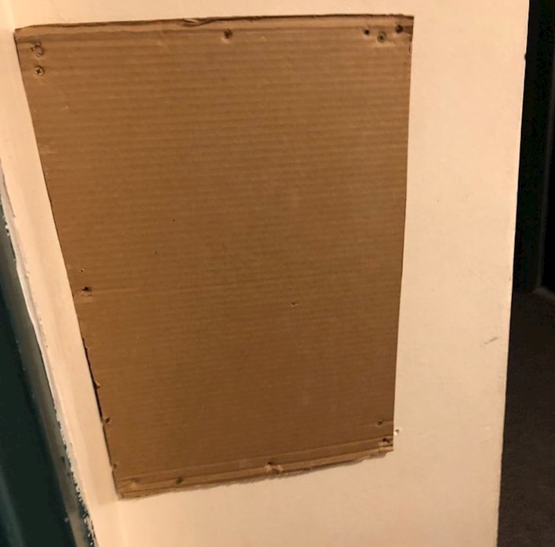 Karton umjesto pregradnog zida ima neke prednosti. Spojite i odvojite prostorije jednim udarcem!