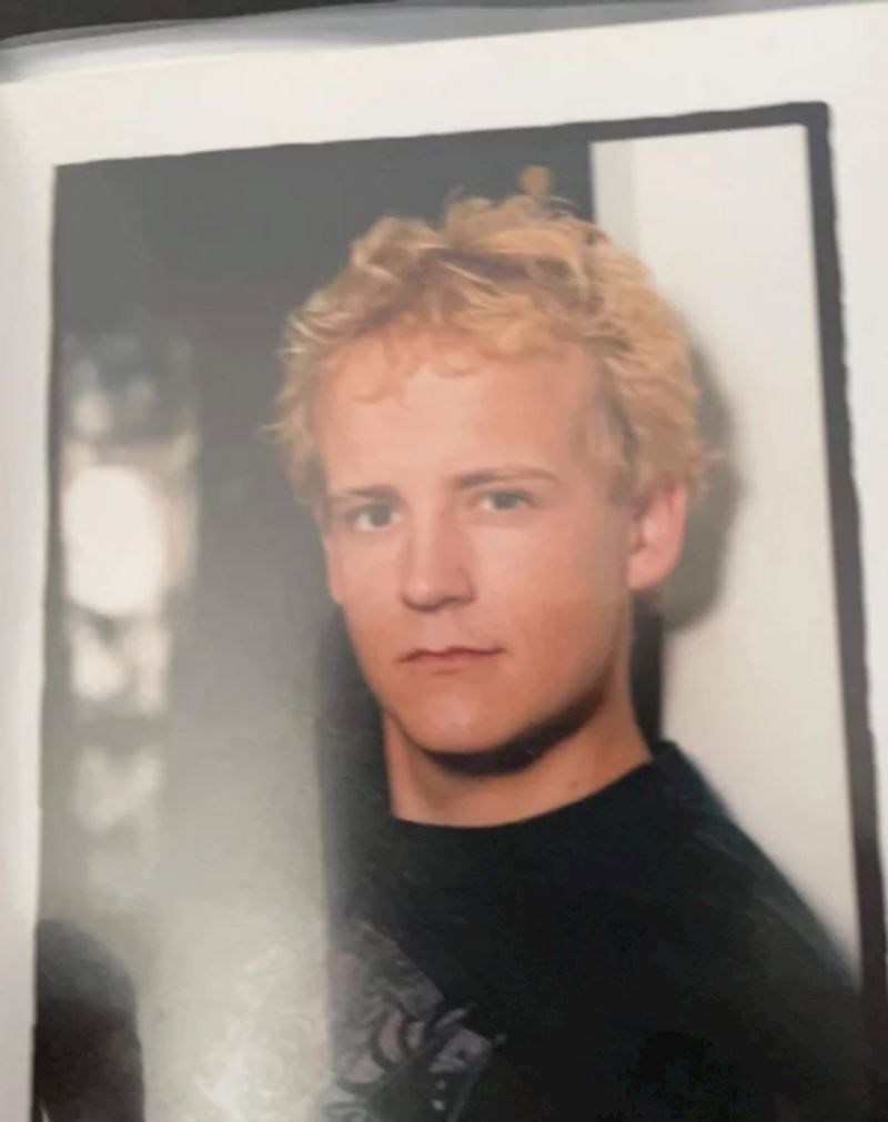 Ja sa 17, a izgledam kao tridesetogodišnji glumac koji želi glumiti u tinejdžerskoj komediji