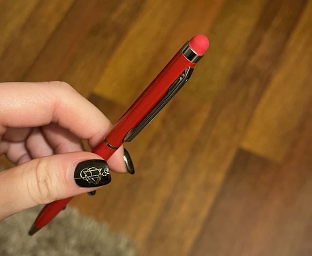 Koliko ste imali godina kada ste saznali da ova mekana stvar na kemijskoj olovci radi kao olovka za touchscreen?