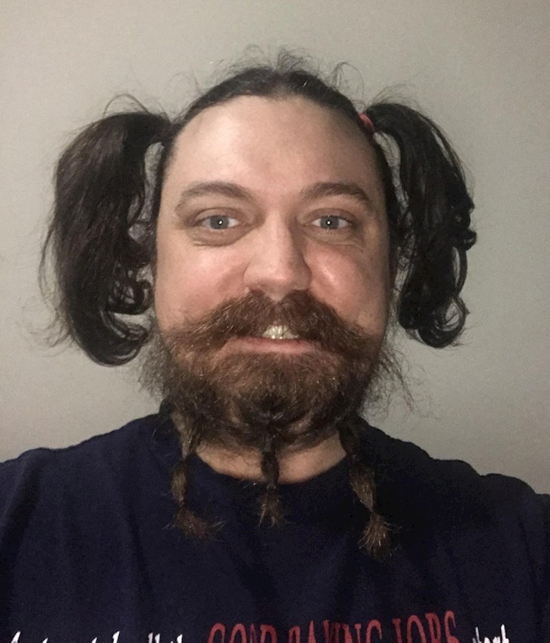 "Dobit ću curicu pa vježbam raditi frizure!"