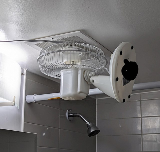 Pokvarila nam se ventilacija u kupaonici pa smo se sjetili privremenog rješenja