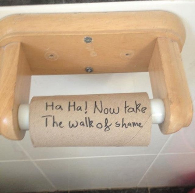 "Brat ne zamjeni rolu toalet papira nego još i ostavi ovakvu poruku"