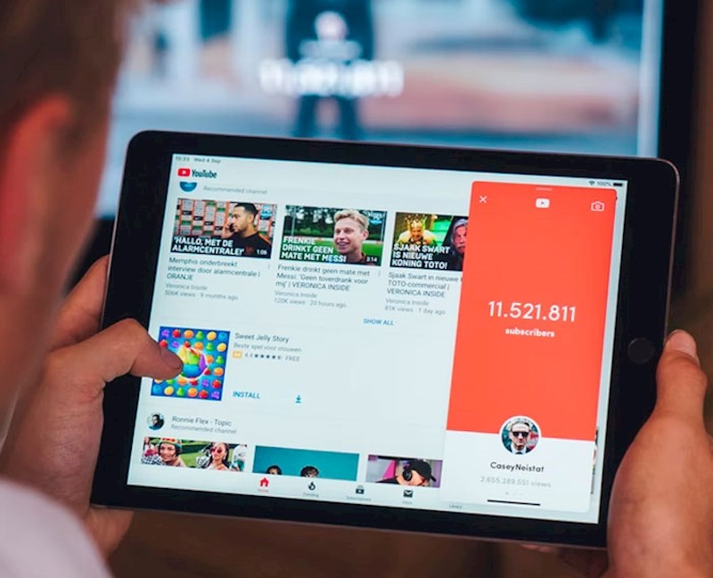 Kada se na Youtubeu zaredaju dvije reklame koje nisu dovoljno duge da ih možeš preskočiti, ali su dovoljno duge da te iživciraju