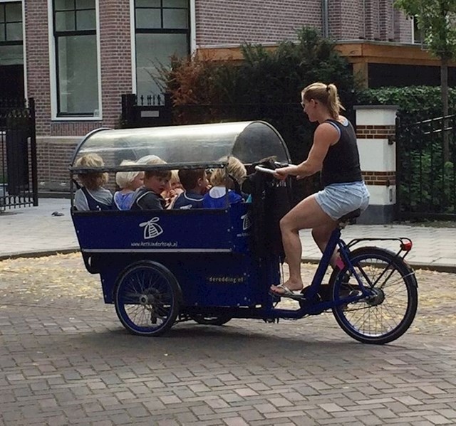 Školski prijevoz u Amsterdamu