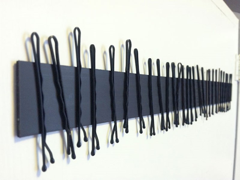 "Koliko god ukosnica imala, uvijek će joj faliti jedna za dovršiti frizuru. I vjerojatno ćeš ti za to bit kriv"