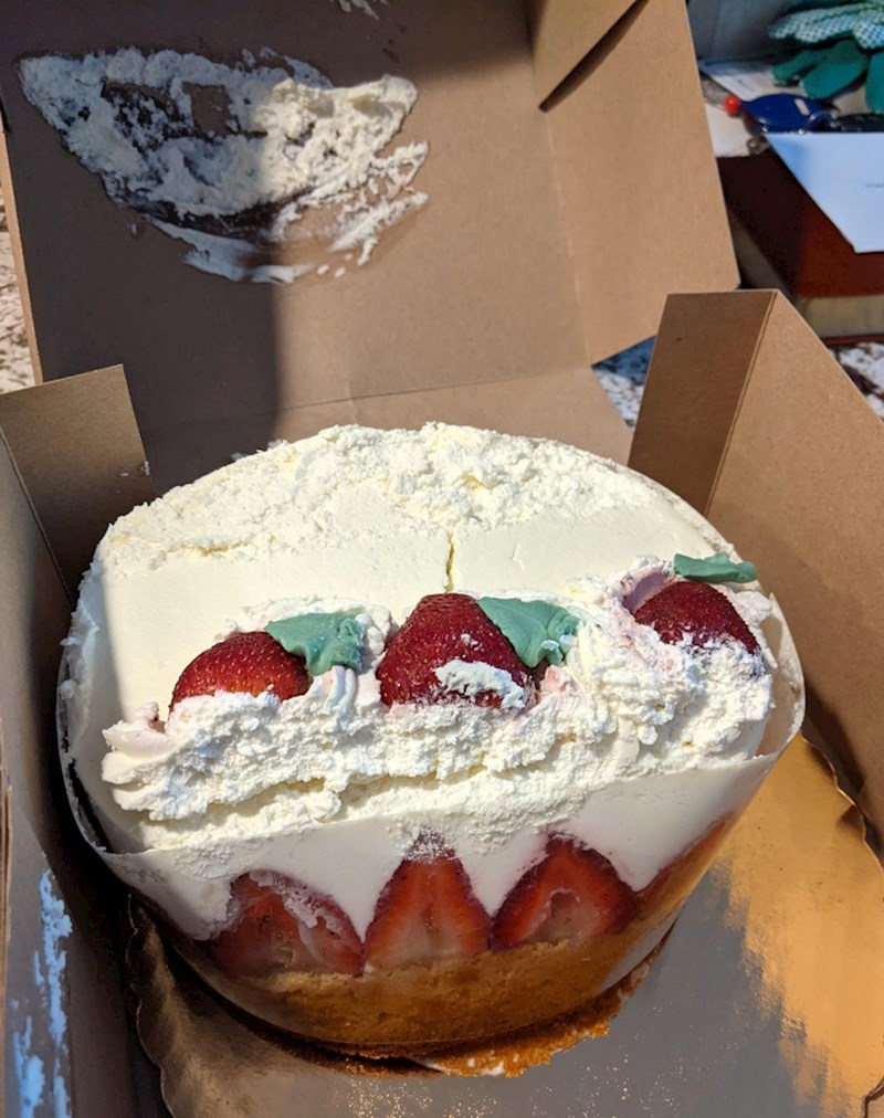 "Barem će moći reći da nikad nije imala neobičniju tortu"