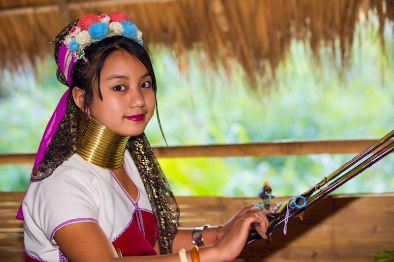 Izduženi vratovi- Burma, pleme Kayan