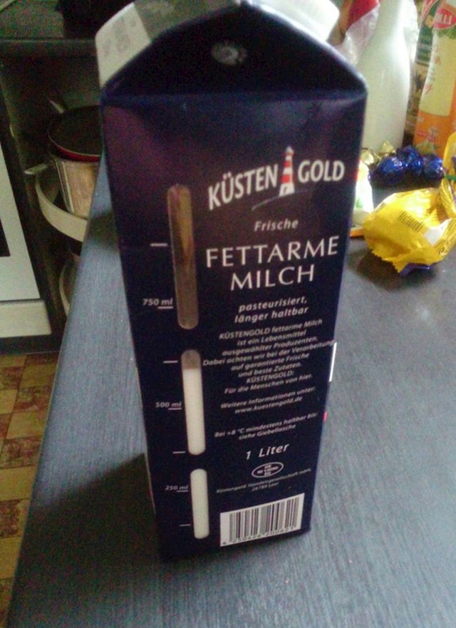 Tetrapak na kojem možete pratiti količinu preostalog mlijeka