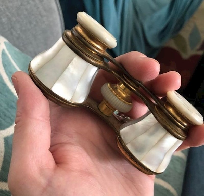 Kroz ovo je nekad jedna baka gledala predstave u kazalištu