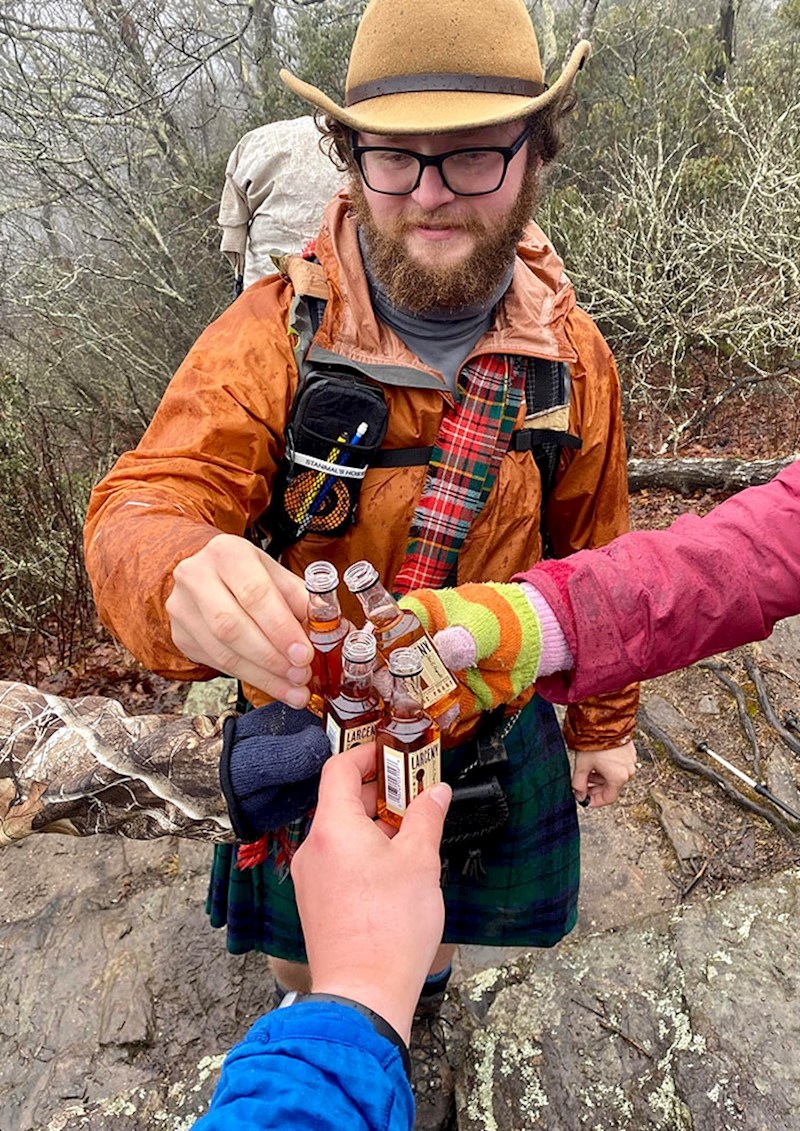 Kunem se da nas je četvero na slici