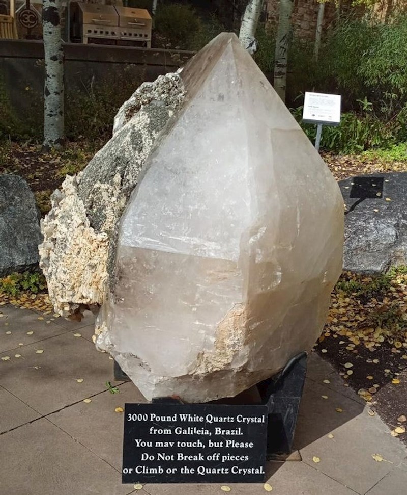 Divovski komad kvarca iz Galieie