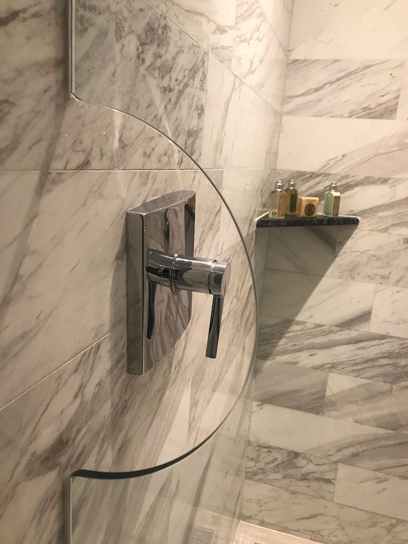 Za one koji vole pustiti vodu da se ugrije, pa tek onda ući pod tuš