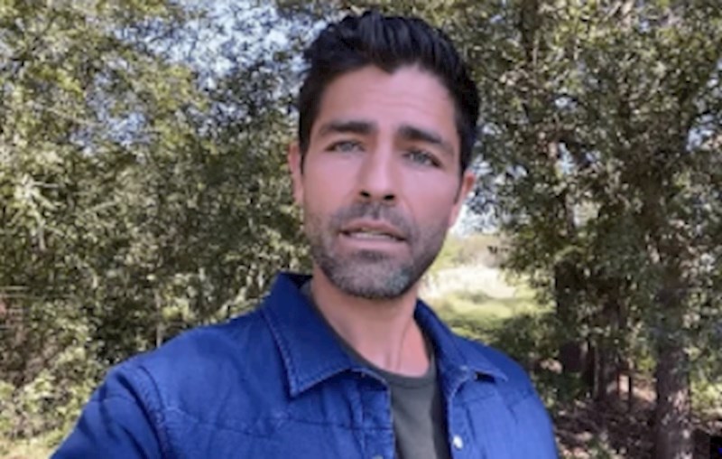 Iritantni dečko iz filma "Vrag nosi Pradu" Adrian Grenier družio se s Britney Spears na snimanju spota za "You drive me crazy"