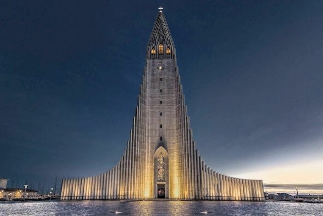 Hallgrímskirkja: Luteranska crkva u Reykjavíku, Island. Gradnja započeta 1937., a dovršena 1986.