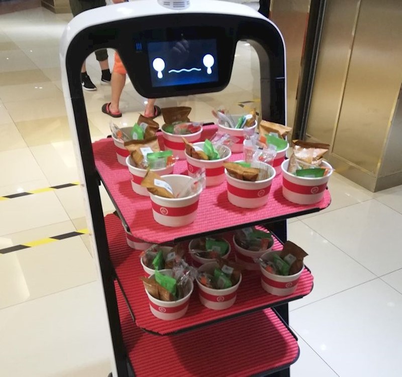 "Robot u Kini se rastužio jer nisam uzela nijedan snack"