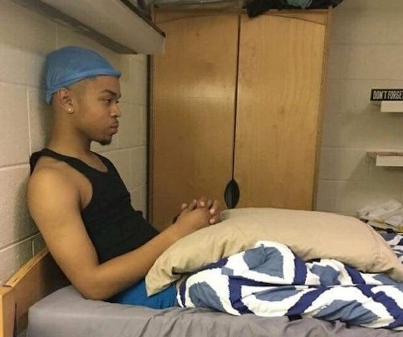 Kada te probudi alarm, a ti računaš koliko puta još možeš preskočiti predavanje, a da i dalje dobiješ potpis