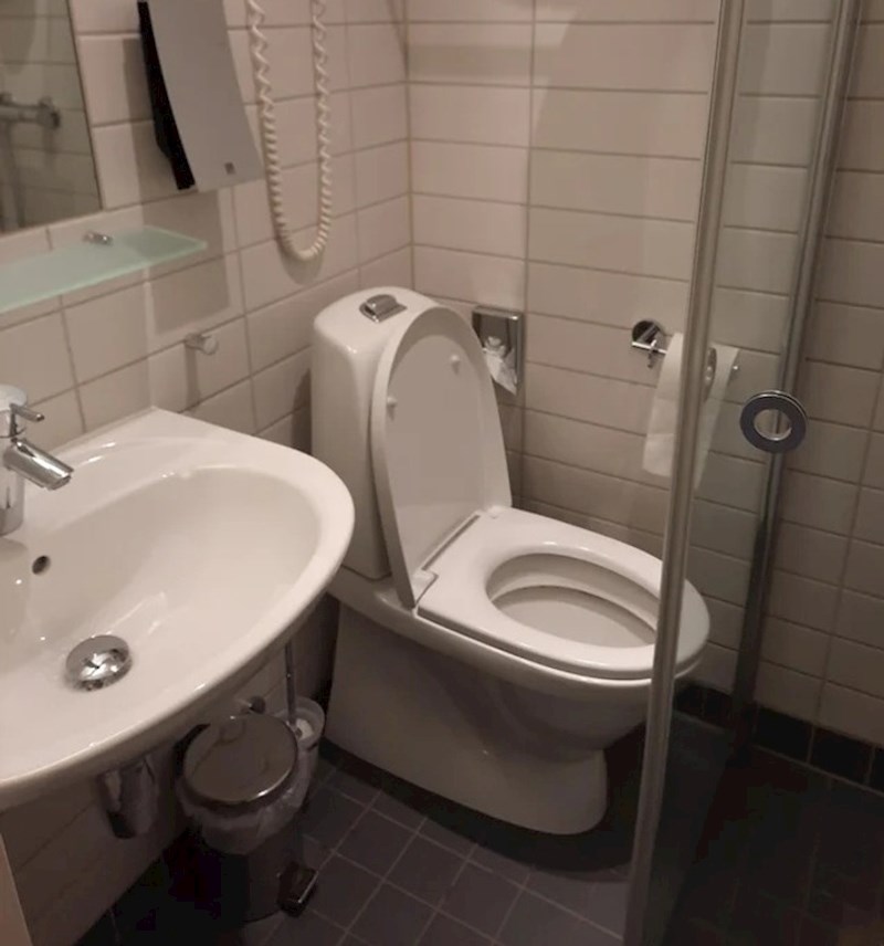 Ovdje vas nitko ne može špijunirati, ali sretno s korištenjem ove školjke!