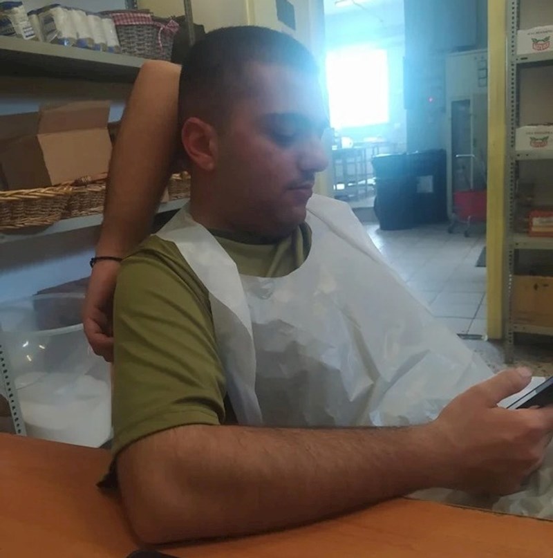 Kome pripada ova ruka?