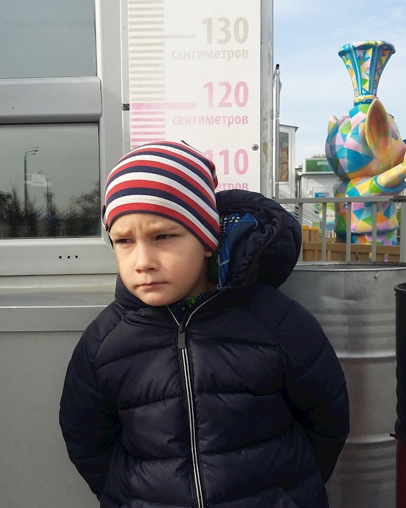 Razočaran je jer je prenizak za rollercoaster