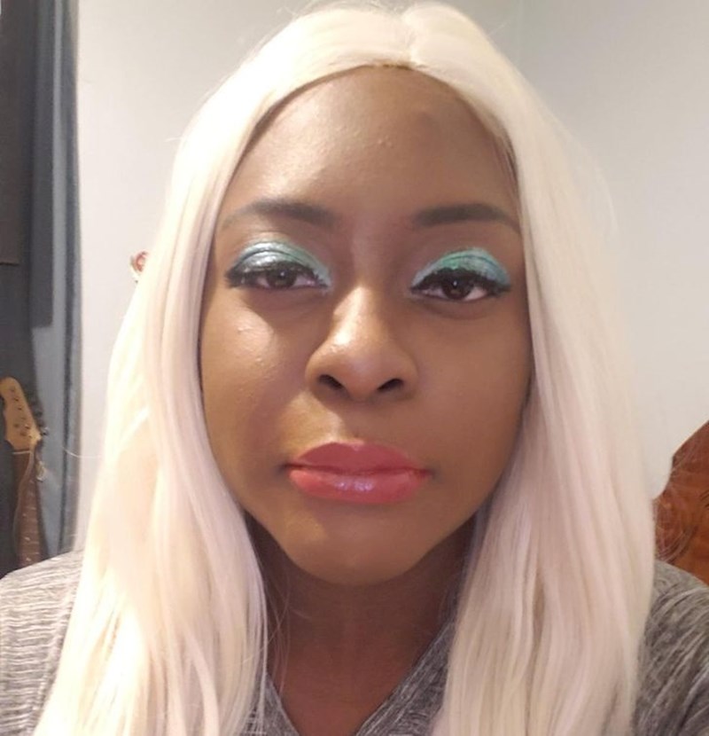 "Prijateljica se dala u ruke stručnjakinji i ostala je vidno oduševljena.... NOT"