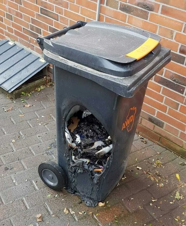 Susjeda je mislila da je ok baciti užareni ugljen u plastičnu kantu