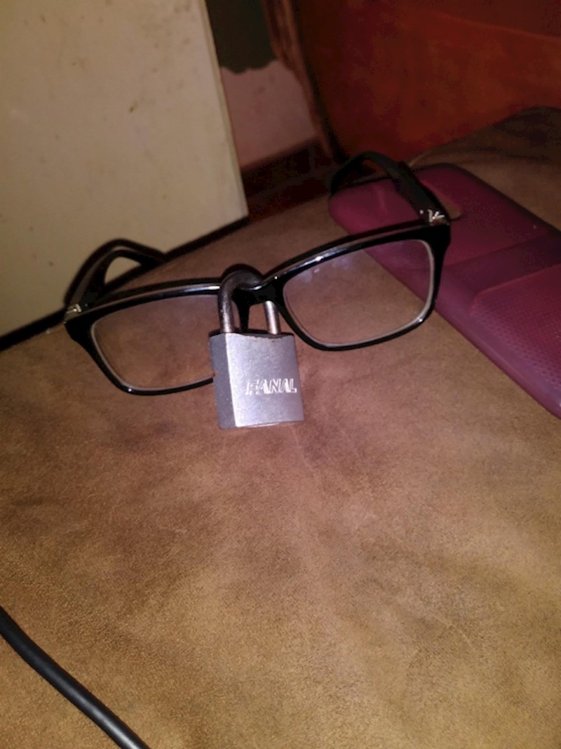 "Brat mi je podvalio ovu foru, ali je u međuvremenu izgubio ključ od lokota"