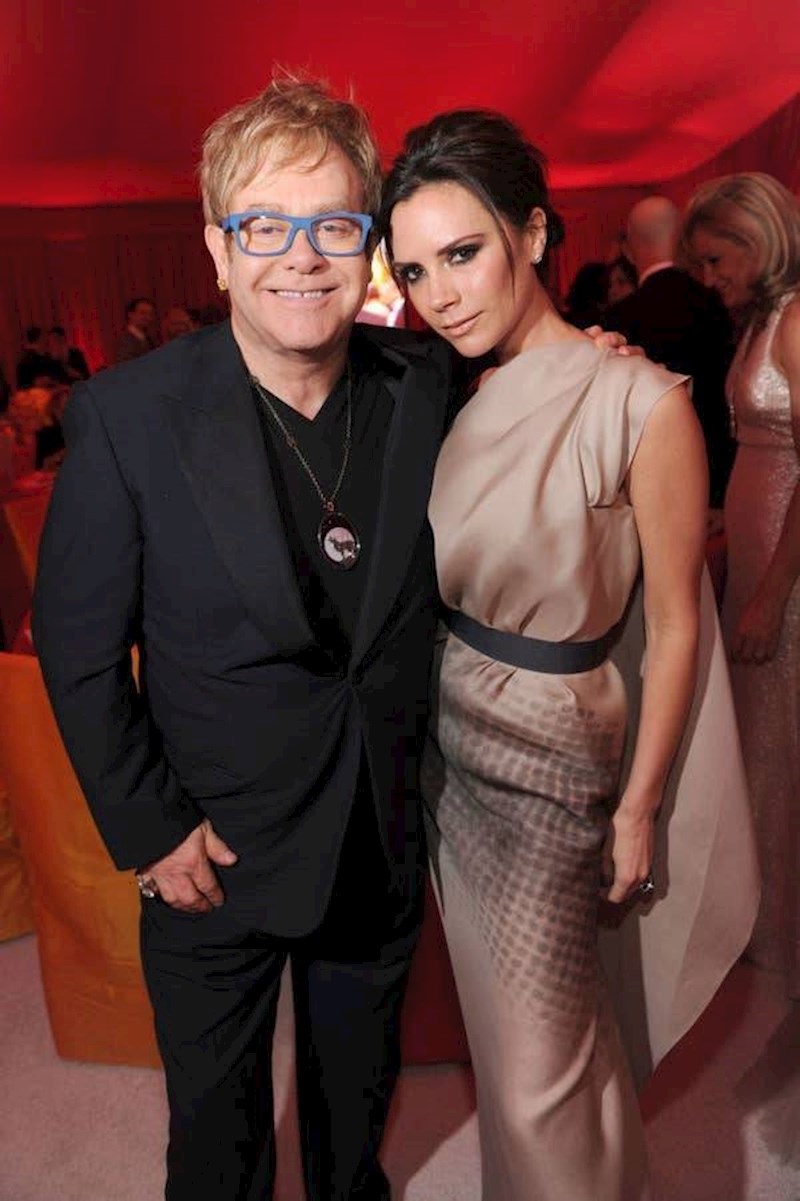 Victoria je svog velikog prijatelja Eltona počastila time što ga je odabrala za kuma Romea i Brooklyna