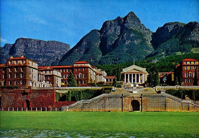 Sveučilište u Cape Townu, JAR