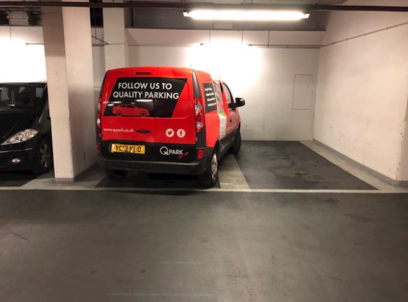 Zadnji automobil koji sebi može dozvoliti krivo parkiranje