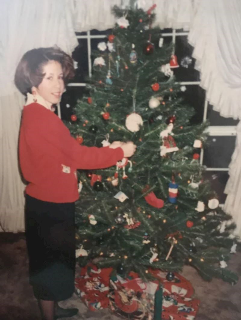 Kako smo se u devedesetima sređivali za posebne prigode. Za jedno jutro ostariš 40 godina