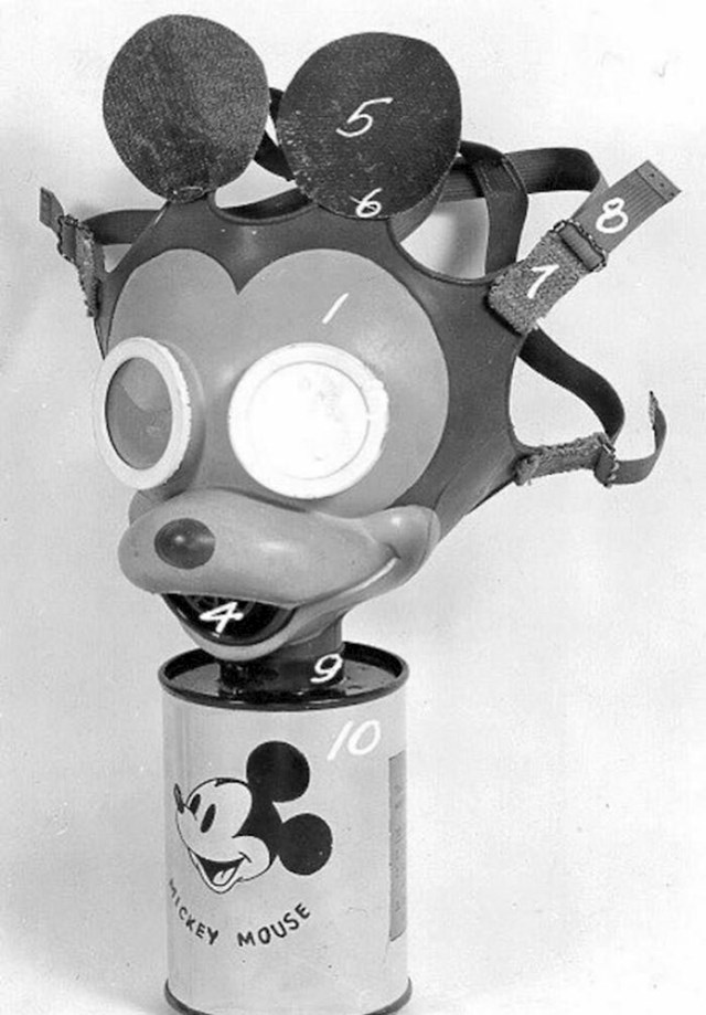 Dječje gas maske iz Drugog svjetskog rata