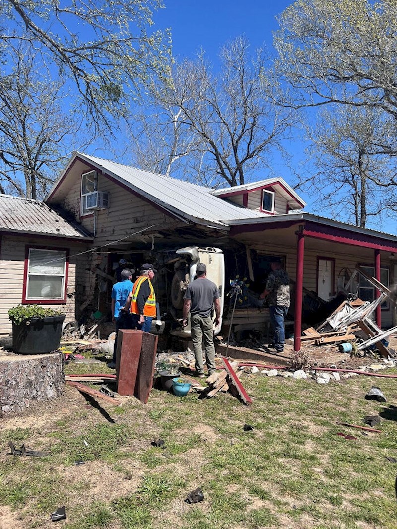 14. "Pijani vozač se zabio u moju kuću. Auto se zaustavio tik do kreveta u kojem je spavao moj brat"