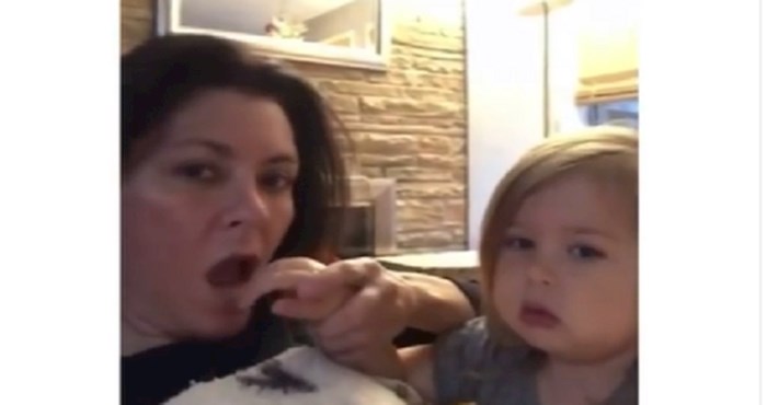 VIDEO Mama je nasamarila svoju bebu, morate vidjeti njenu reakciju!