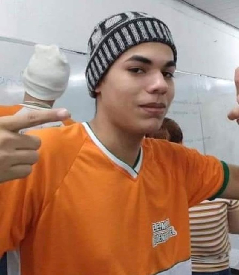 Ne, ovo nije sladoled u njegovoj ruci 🤣