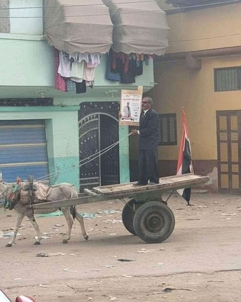 Odijelo mora ostati čisto pod svaku cijenu! 🤣