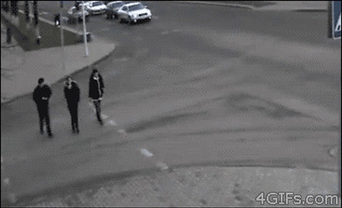 GIF: Kad osvojiš jedan život na lotu
