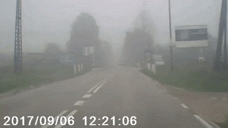 Greška koja je vozača mogla koštati života: Vlak je projurio, a rampa kasnila...