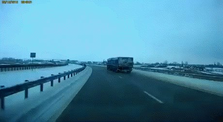 Ovaj vozač kamiona zaslužuje medalju!