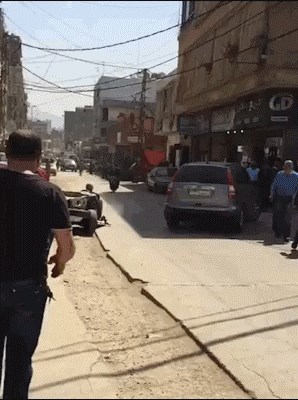 Bio je prava atrakcija na cesti iako nije vozio skupi sportski automobil