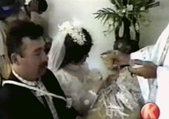 GIF: Neviđena neugodnost usred vjenčanja!