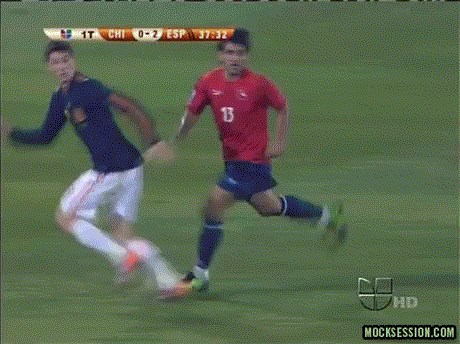 GIF: Ono kad te pogode snajperom, a ne dobiješ ni slobodan udarac