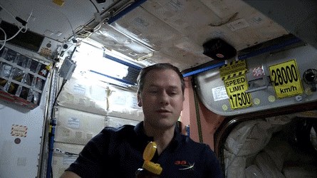 U svemiru je sve komplicirano, ovako astronauti jedu med