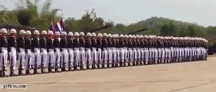 GIF: Daleko najluđa vojska na svijetu!