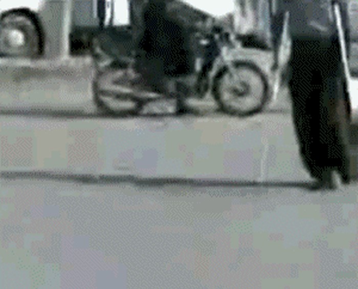 HMwf2Qh.gif