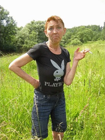 Ljepotica ili...? Evo kako alkohol utječe na vaš vid