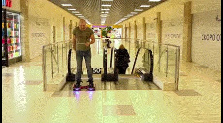 GIF: Nikad više mu neće pasti na pamet da radi ovakve stvari