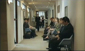 Kako dobiti posao? Jednostavno! Potreban je samo jedan pomoćnik