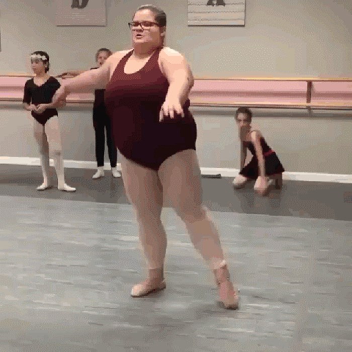 Tko kaže da punije žene ne mogu biti balerine?!