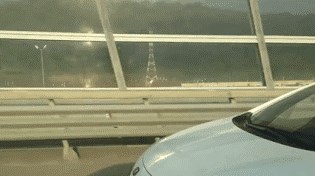 Nekulturni vozač na autocesti pokazivao srednji prst, pa mu se dogodila mala nezgoda